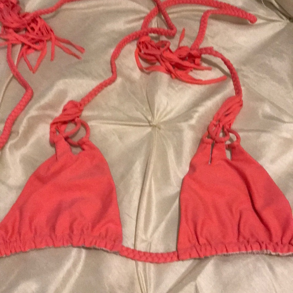 Acacia top pink like new